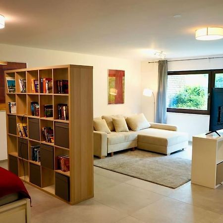 Helle Kellerwohnung Im Gruenen Mit Sauna Koln Bagian luar foto
